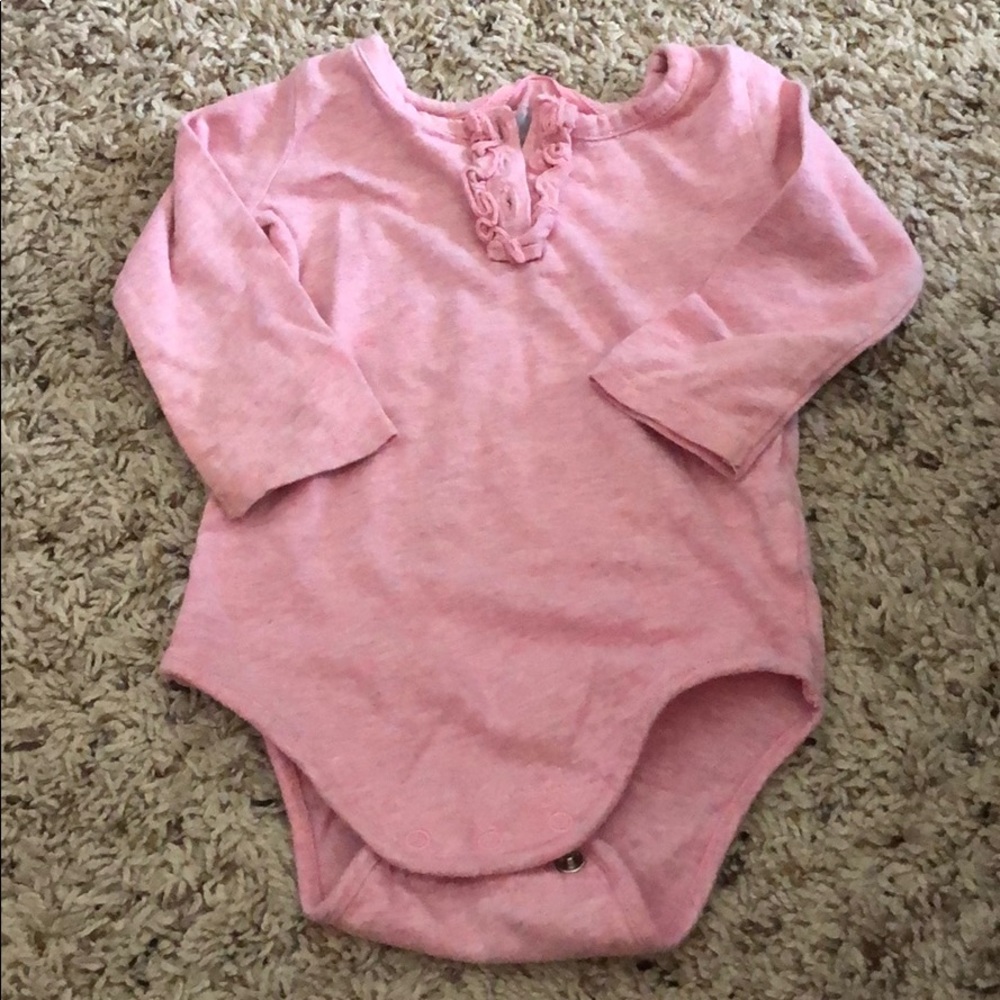 OshKosh B’Gosh onesie. 9mo.